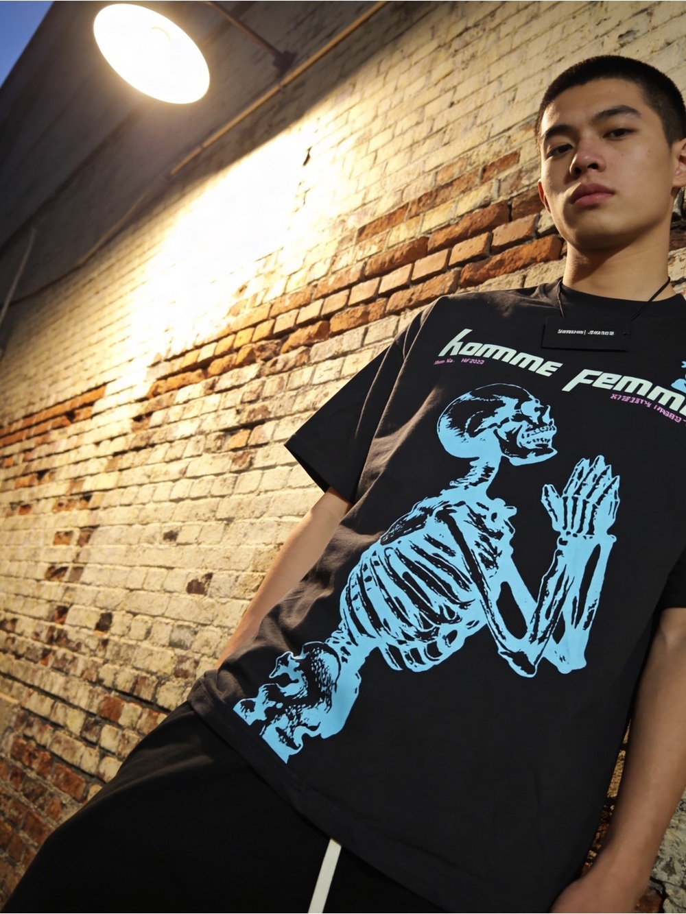 Homme Femme Black Short-Sleeve Skeleton Graphic Tee
